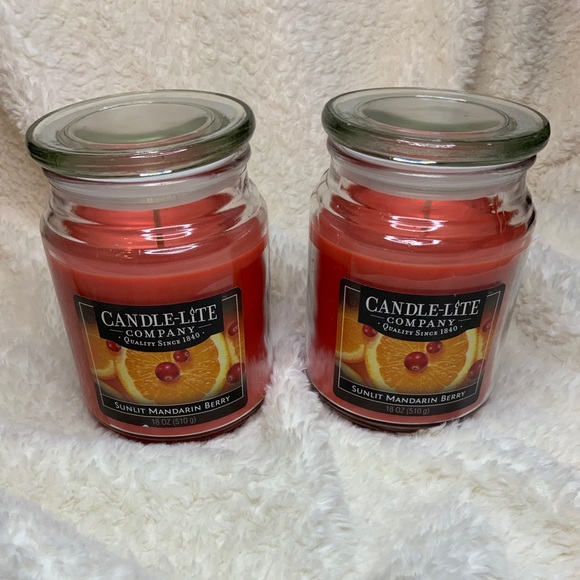 🆕Candle-Lite Mandarin Berry Glass Jar Candle 18oz - Picture 3 of 6